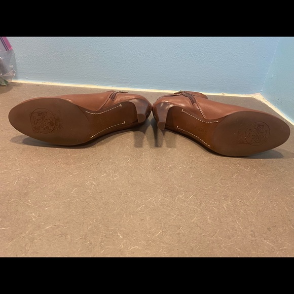 Tory Burch Logo Ankle boots, unboxed, great condition, size 11M - Picture 3 of 14